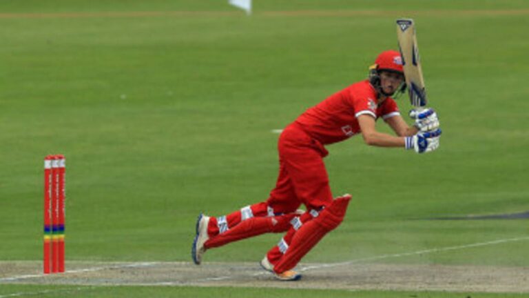 Surrey vs Lancashire Thunder: Bryony Smith Stars in Vitality Blast Opener