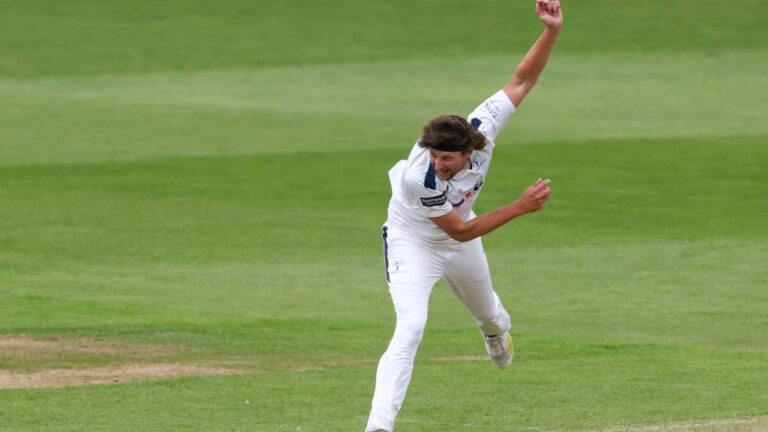 Jack White Leads Yorkshire Dominance Over Warwickshire on Day 1