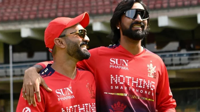 Krunal Pandya playfully taunts Dinesh Karthik after RCB coach forgets his role i – Krunal Pandya Playfully Taunts Dinesh Karthik After RCB Coach Forgets His Name In Qualifier 1
